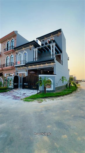 5 Marla Corner House for Sale in Central Lahore