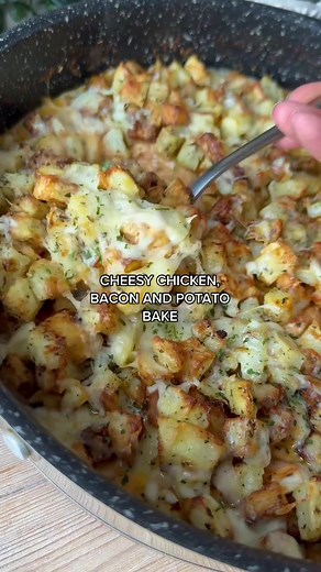 Cheesy Chicken, Bacon and Potato Bake Recipe