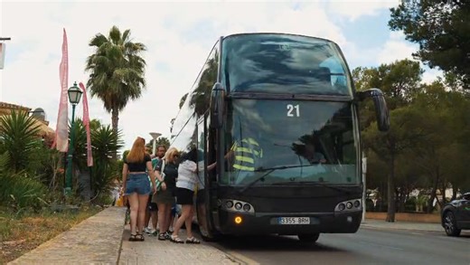 ‼️ IMPORTANT NOTICE‼️ 🚤 First boat trip to be released . A new online booking system will be used this year, and all bookings will be first come, first served. Due to high demand, we are unable to hold places. 🥂 Bottomless Brunch bookings are also available on the website with 10% off in January using code JANSAVER 📧 Kellyssantaponsa@gmail.com | Jinkys Bar Santa Ponsa