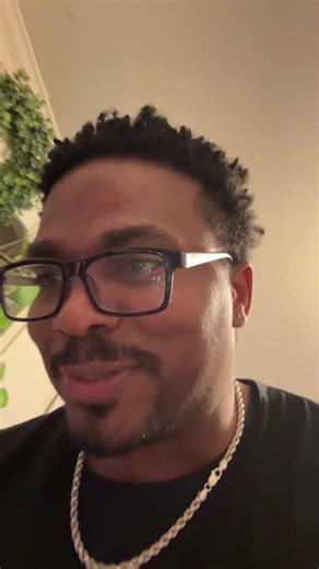 When the oven fogs up your glasses 😂