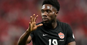 Davies faz história e marca o primeiro gol do Canadá em Copas do Mundo