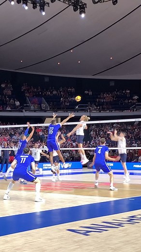 Smooth bic offense from serve receive from Matt Anderson 😎 #vnl2023 #vnl #volleyballworld #Volleyball #VolleyballGame #volleyballplayer #volleyballteam #usavolleyball | Elevate Yourself