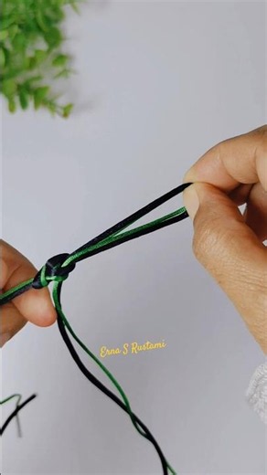 How to braided simple bracelet easy #macramebracelet #paracordtutorials