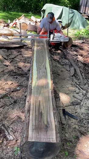 "Thankful for #Granberg mills because I can bring the mill right to the logs!" - @foxridgeslabs www.granberg.com #MadeInUSA #Granberg #GranbergAlaskanMill | Granberg International