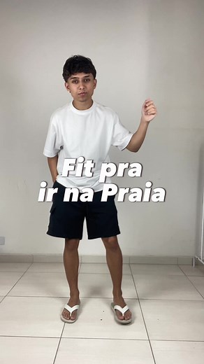 Outfit Masculino Estiloso para Praia 2024