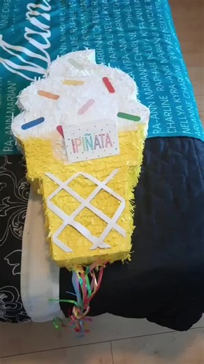 party à Nellya!7 ans