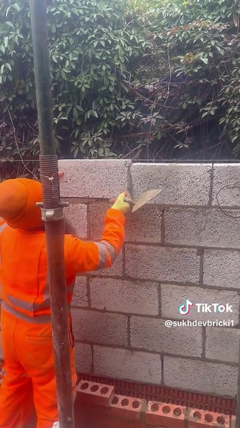 ##briklayer #bricktok #bricklaying