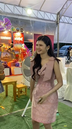 ทำไรกันน้อ #แอ้มชลธิชา #แอ้มชลธิชาแกรมมี่โกลด์