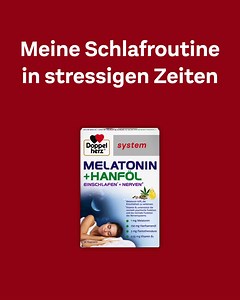 Stressige Zeit? Doppelherz system Melatonin Hanföl unterstützt dich mit Melatonin dabei, die Einschlafzeit zu verkürzen. Vitamin B1 unterstützt die normale psychische Funktion und die normale Funktion des Nervensystems. Das in den Kapseln enthaltene Hanföl wird mittels Kaltpressung aus den Samen der Cannabispflanze gewonnen. Damit sich die positive Wirkung einstellt, sollte kurz vor dem Schlafengehen 1 mg Melatonin aufgenommen werden. | Doppelherz