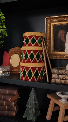 CRAFTMAS DAY 2: DIY Nostalgic Velvet Drums! These drums brought me back to my childhood! You can style them on a bookshelf like I did, or use them as gift boxes! Comment DRUMS or here’s the direct link to all my supplies: https://shopmy.us/collections/2720198 Come back tomorrow for Day 3 of 15 days of Christmas Crafts! And check out my co-host @perkinsonparkway ‘s project today and our featured creator today: @amberwallacehome #christmasdecor #craftmas #diychristmas #diychristmasdecor #nostalgic