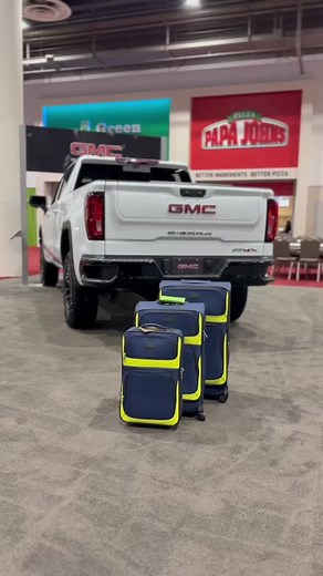 Exploring the 2023 GMC Sierra 1500 AT4X Multi-Pro Tailgate