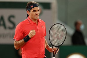 Roger Federer's memorabilia raises £1.3 million at charity auction, 2009 RG outfit & 2012 Wimbledon cardigan fetch big bucks