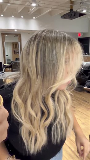 Marcela Leiva on Instagram: "Old K-tips out, new custom install in — finished with full blonding 🤍🤍 @greatlengthsusa 18” k-tips 📍 @atmabeauty #hairstylist #hairgoals #hairextensionspecialist #blonde #livedinhair"