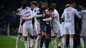 エンバペ＆メッシ沈黙のPSGがリヨンに敗れリーグ戦連敗…2位RCランスと6ポイント差に | Goal.com 日本