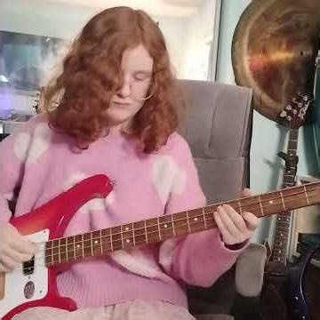 39/Queen bass play along by Cara #queen #queenofficial #nightattheopera #freddiemercury #brianmay