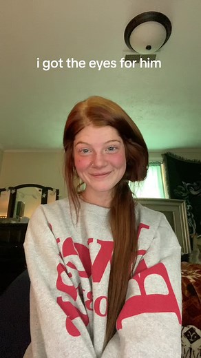 Punchy Ginger Romance: Eyes Locked with Johnny Moonshine