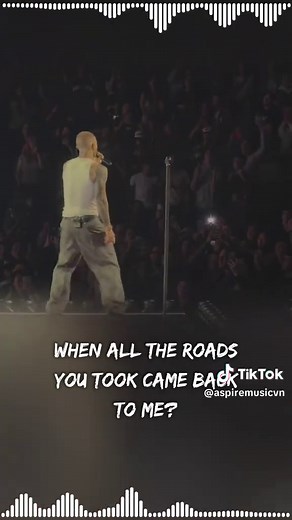 Maps Lyrics by Maroon 5: Live Music Experience