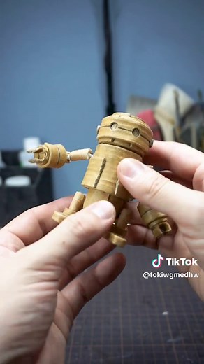 ダンボールで作ったちっちゃいロボットの作り方と可動ポイント