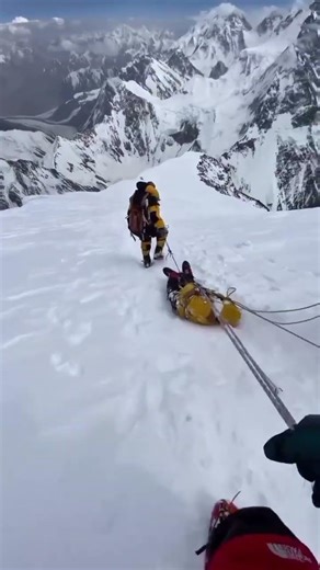 One Wrong Step = Death | World’s Most Dangerous Mountain Journey #everest #himalayan #shorts