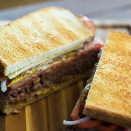 Sous-Vide Hamburger mit Toastbrot