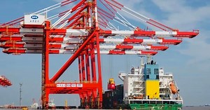 Shanghai port adds capacity with new automated terminal