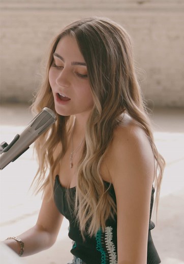 Let Me Down Slowly Acoustic Cover by Jada Facer