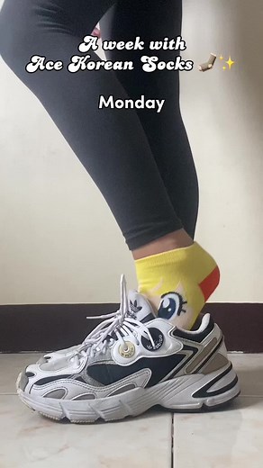 High Quality Korean Socks Collection for Every Day of the Week!