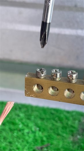 Perfect Wire Splice by Old School Electrician