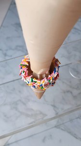 512K views · 10K reactions | We've never been one to tell you where to put your sprinkles! See how @sugarandsaltcookies rims her with our Classic Rainbow Crunchy Jimmys. This sprinkle blend is a pantry staple and currently ON SALE which means you should be adding them to your cart right about now...  ✨ | Fancy Sprinkles | Facebook