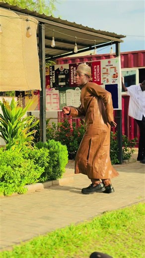 Dance Trends: How to Dance with Your Hands