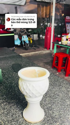Cách cắm 95 bông hoa cúc mẫu đơn cho bàn thờ — dễ làm