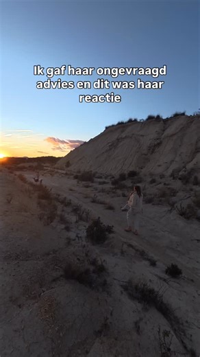 Marije Lentfert | Neuro Shifting on Instagram: "Ik gaf antwoord op een vraag die ze niet stelde. Want ze bleef checken. “Is dit wel oké?” “Doe ik het zo goed?” “Klopt dit wat ik voel?” En alles wat ze zei… was gewoon goed. Dus ik zei tegen haar: “Je hoeft niet bij mij te checken of dit goed is. Je voelt dit zelf al. De echte vraag is: wat maakt dat je het wilt checken? Wat maakt dat je toestemming wilt om het op jouw manier te doen?” En toen werd ze even heel stil. Want dit is wat ik vaak zie bi