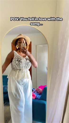 I think I’ll start doing more mirror OOTDS 🥰 #ootd