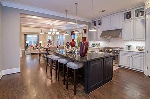 Dazzling granite counter tops, designer fixtures, chef inspired appliances! Drake Homes Inc., Houston, Texas. http://drakehomesinc.com | Drake Homes Inc.