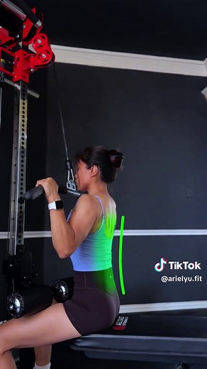 Lat Pulldown Form: Maximize Back Muscle Activation