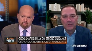 Full interview with Cisco CEO Chuck Robbins on Q1 earnings beat