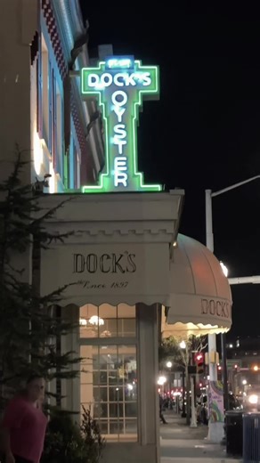 Great girls night dinner in AC #docksoysterhouse #CapCut #restaurant #food #girlsnight