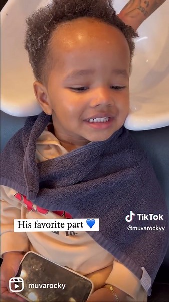 Preparing Your Child for Their First Haircut