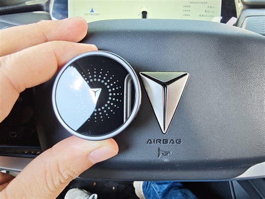 深蓝妥妥贴妥妥的！深蓝SL03更新DEEPAL OS3.1系统后，终于也支持了妥妥贴。