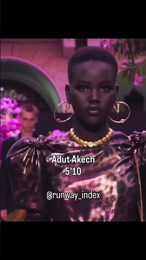 #shorts #runway #model #fashion #supermodel