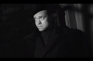 Der britische Kriminalfilmklassiker par excellence: Orson Welles, das Harry-Lime-Thema auf der Zither und die expressionistischen Kameraperspektiven. Zu Carol Reeds Ehrentag: bit.ly/AH_DerDritteMann | ARTHAUS