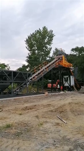 Concrete bacting plant #concretemachinery #batchingplant #concretemixer #concretebatchingplant