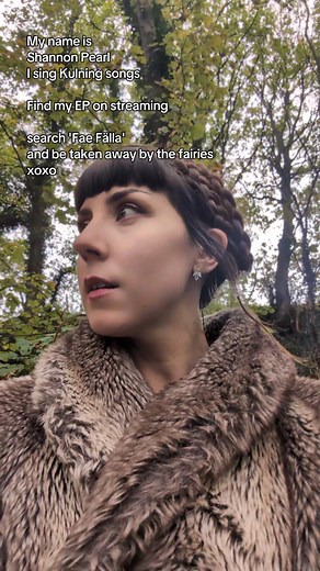 Just me again. Singing to the trees. Guess what?! Fae Fälla Chapter 2 is coming! That's right! this December you'll have a whole new Kulning EP to wrap your ears around. Pre-save at the link below 💓 PRE-SAVE: https://linktr.ee/shannonpearl FIND MY MUSIC HERE: https://shannonpearl.bandcamp.com/music #kulning #shannonpearl #singingtothetrees #scandinavianfolkmusic | Shannon Pearl