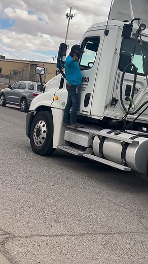 Yo tengo un carácter muy bonito 😎 | Javier Ramirez