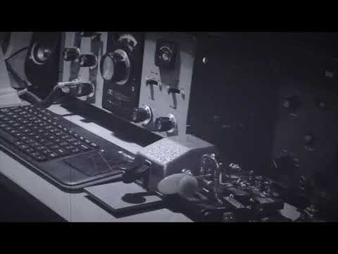 Morse Code QSO using an old Heathkit HW-101 Transceiver