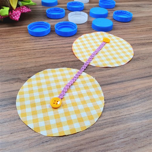 67K views · 497 reactions | The most fun craft you can do with plastic cover and fabric. | Hobby | Facebook