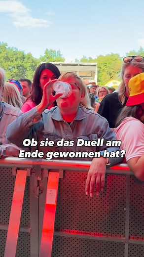 Zu ihrer Verteidigung: Das Bier war kalt…🫢 —— #olepartytour #oleparty #mallorcaparty #bier #challenge | Olé Party