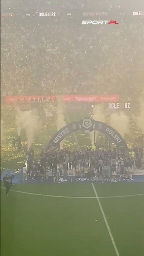 Puchar w rękach Lecha! 🏆 Mistrzostwo Polski zostaje w Poznaniu!