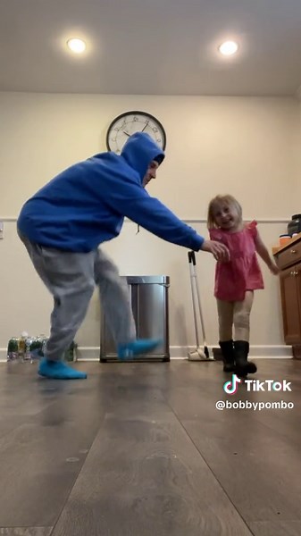 a dance a day keeps the doctors away❤️ #unclebob #uncle #funcle #fyp #babysitting #bigbro #cute #viral #funny #foryou #comedy #foryoupage #neice #laugh #trending #baby #fun #cutebaby #dance #niece #bestie #bestfriend