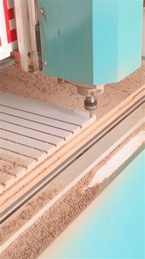 Create a 2D straight line design on wood using CNC.